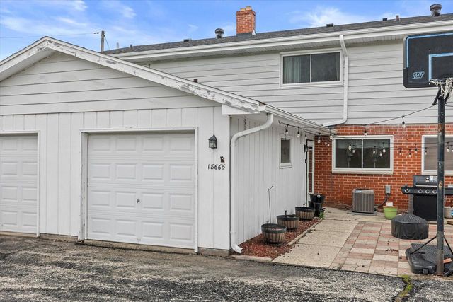 18665 Kamala COURT, Brookfield, WI 53045