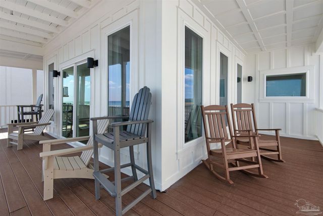 8257 Gulf Blvd, Navarre Beach, FL 32566