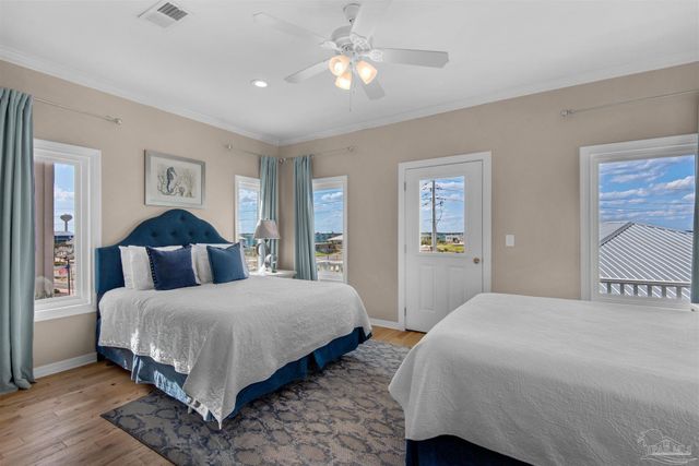 8257 Gulf Blvd, Navarre Beach, FL 32566