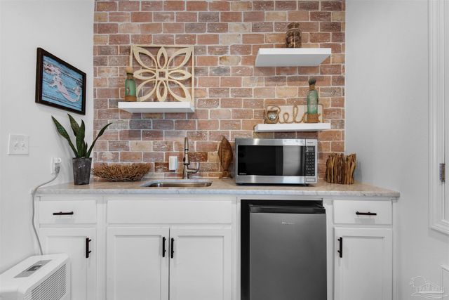 8257 Gulf Blvd, Navarre Beach, FL 32566