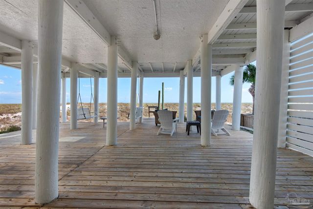8257 Gulf Blvd, Navarre Beach, FL 32566