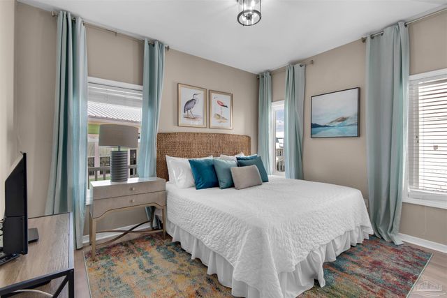 8257 Gulf Blvd, Navarre Beach, FL 32566