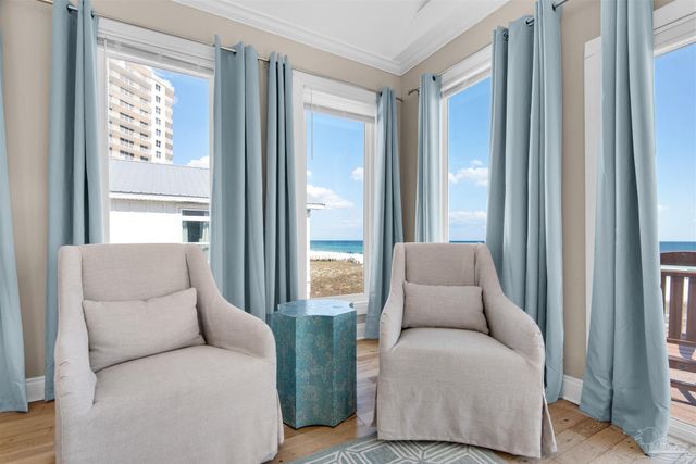 8257 Gulf Blvd, Navarre Beach, FL 32566