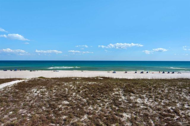 8257 Gulf Blvd, Navarre Beach, FL 32566