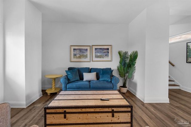 8257 Gulf Blvd, Navarre Beach, FL 32566