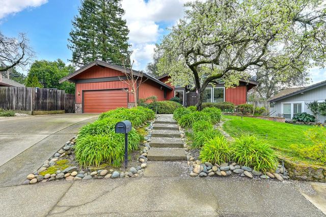 8226 Econ Ct, Fair Oaks, CA 95628