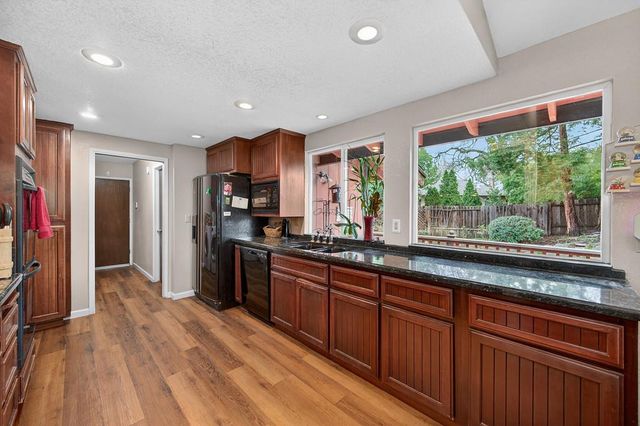 8226 Econ Ct, Fair Oaks, CA 95628