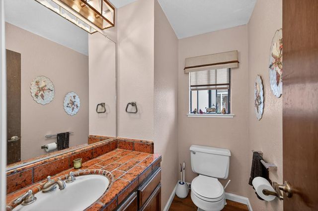 8226 Econ Ct, Fair Oaks, CA 95628