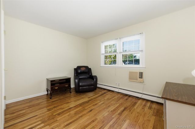 633 Evelyn Avenue, East Meadow, NY 11554