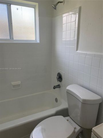 14305 NE 6th Avenue 1, North Miami, FL 33161