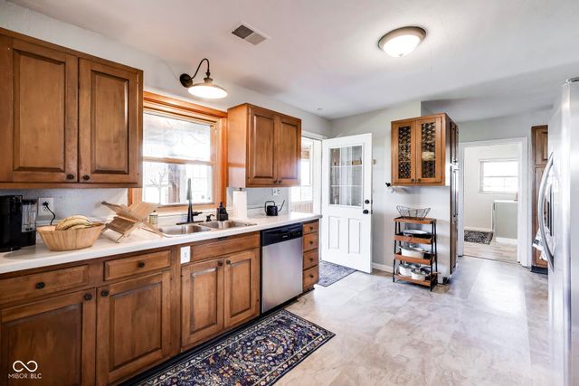 5551 W 200 N, Greenfield, IN 46140