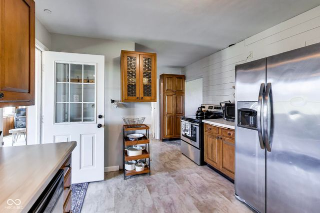 5551 W 200 N, Greenfield, IN 46140