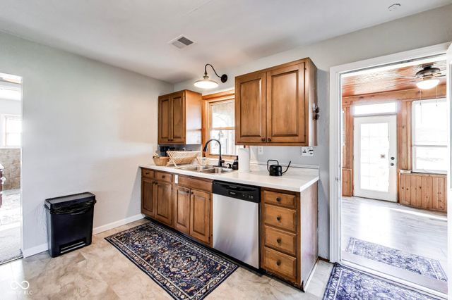 5551 W 200 N, Greenfield, IN 46140
