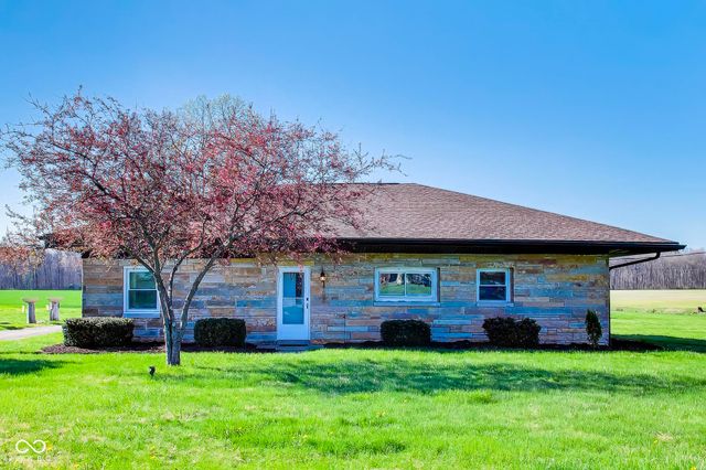 5551 W 200 N, Greenfield, IN 46140