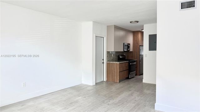 660 Lenox Ave 3, Miami Beach, FL 33139
