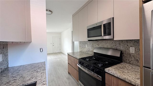 660 Lenox Ave 3, Miami Beach, FL 33139