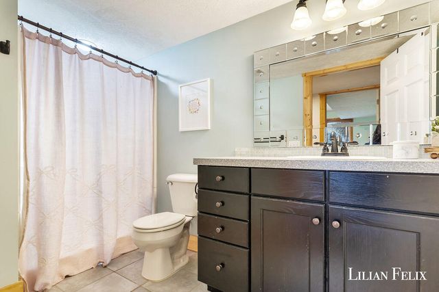 3518 Tearose Drive, Hudsonville, MI 49426