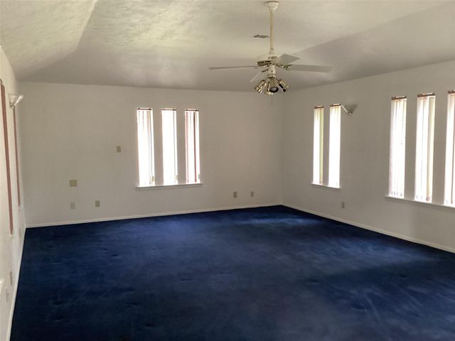 5403 Boots Road, Houston, TX 77091