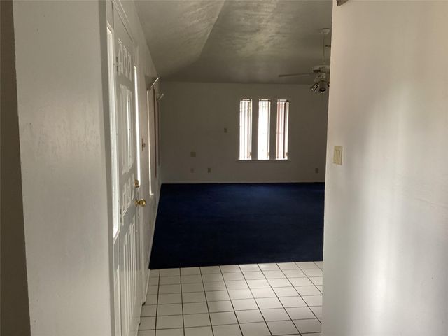 5403 Boots Road, Houston, TX 77091