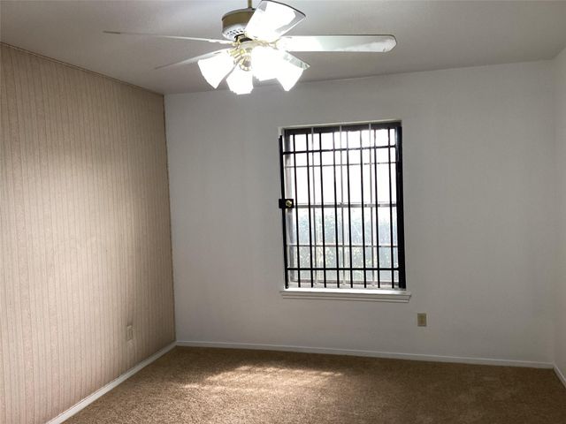 5403 Boots Road, Houston, TX 77091