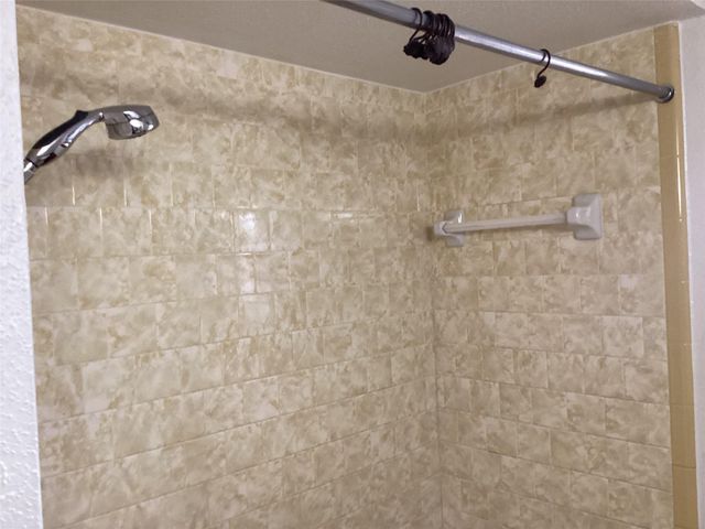 5403 Boots Road, Houston, TX 77091