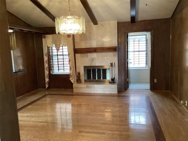 5403 Boots Road, Houston, TX 77091