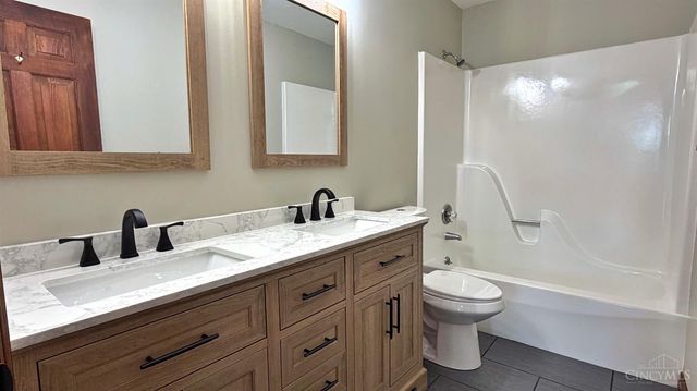 10707 Carolina Trace Road, Harrison Twp, OH 45030