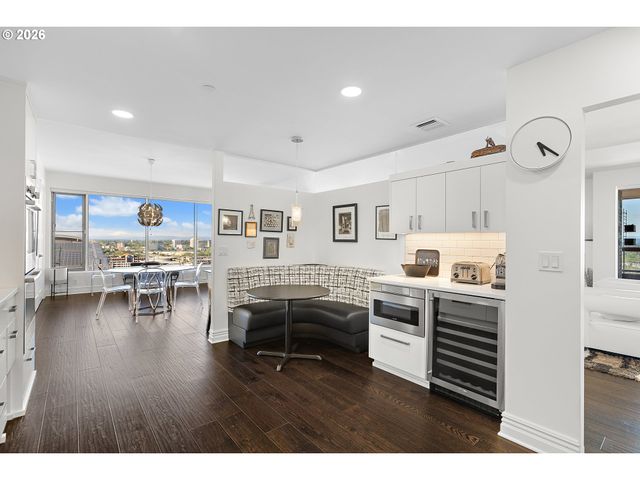 1414 Sw 3RD Ave 2301, Portland, OR 97201