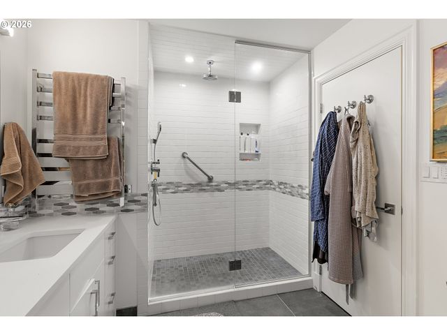 1414 Sw 3RD Ave 2301, Portland, OR 97201