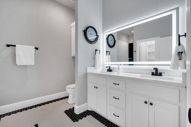 209 Cody Hunter Lane, Midlothian, TX 76065