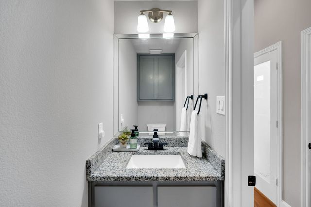 209 Cody Hunter Lane, Midlothian, TX 76065