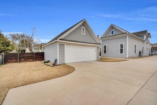 209 Cody Hunter Lane, Midlothian, TX 76065