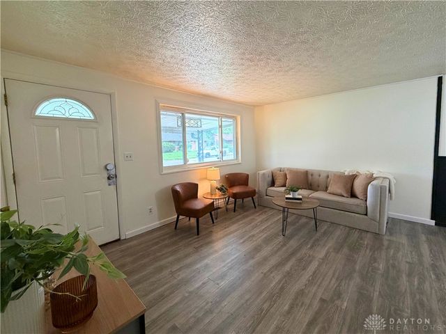 306 Savoy Avenue, West Carrollton, OH 45449