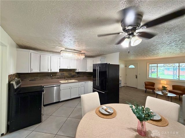 306 Savoy Avenue, West Carrollton, OH 45449