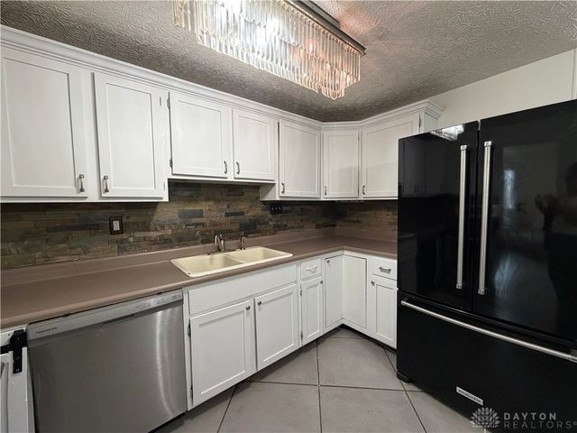 306 Savoy Avenue, West Carrollton, OH 45449
