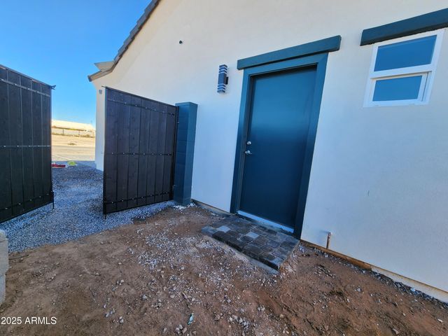 13564 S DURANGO Road, Arizona City, AZ 85123