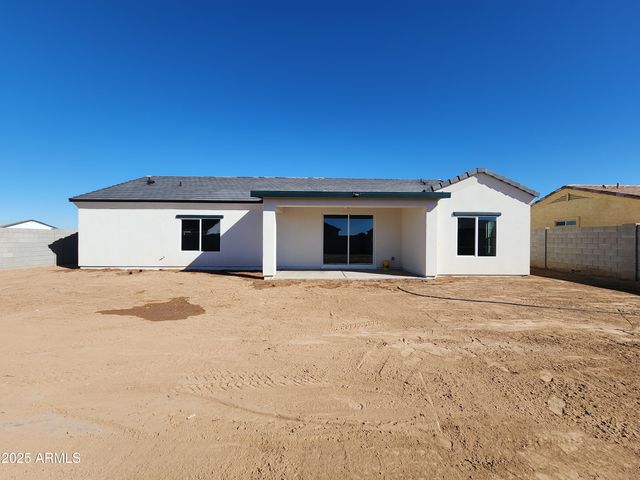 13564 S DURANGO Road, Arizona City, AZ 85123