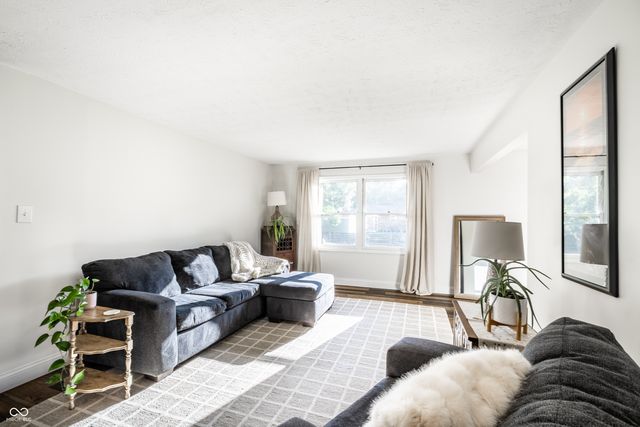 9669 Sycamore Road, Carmel, IN 46032