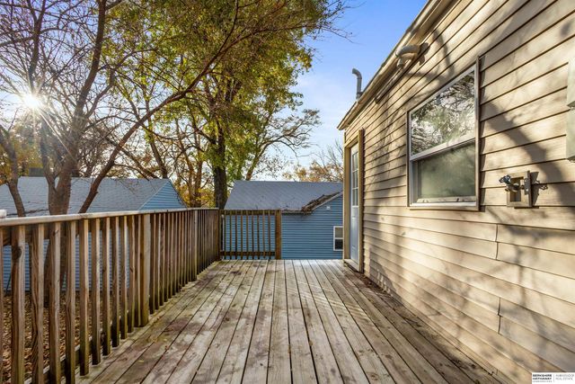 6615 Charles Street, Omaha, NE 68132