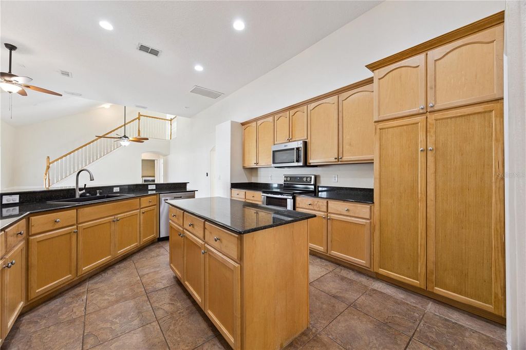 Image 17 of property listing at 1544 GANTS CIRCLE, Kissimmee, FL 34744