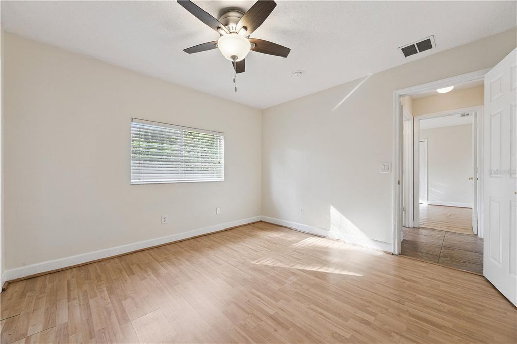 Image 20 of property listing at 1544 GANTS CIRCLE, Kissimmee, FL 34744