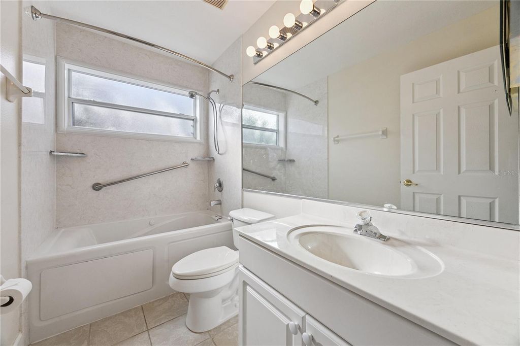 Image 31 of property listing at 1544 GANTS CIRCLE, Kissimmee, FL 34744