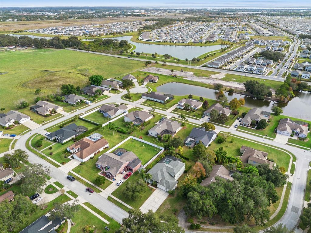 Image 59 of property listing at 1544 GANTS CIRCLE, Kissimmee, FL 34744