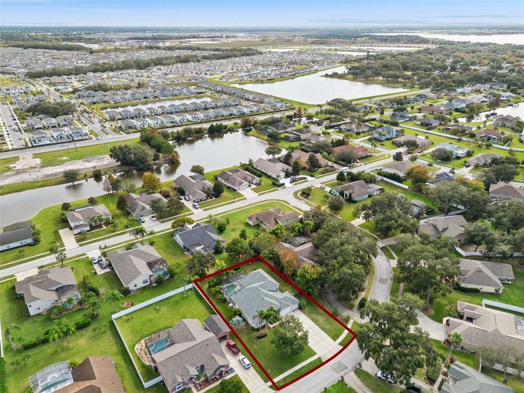 Image 62 of property listing at 1544 GANTS CIRCLE, Kissimmee, FL 34744