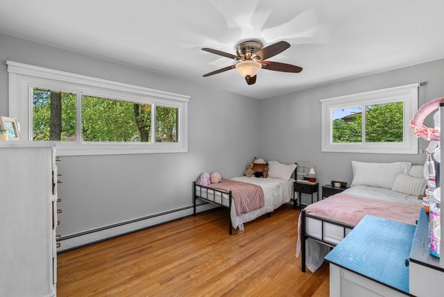 2404 Skyline DRIVE, West Bend, WI 53090