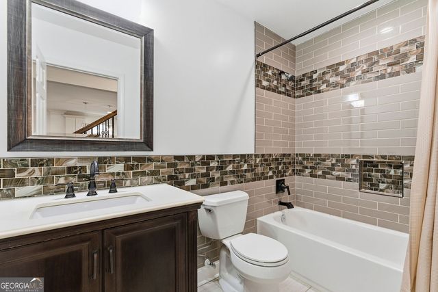 1779 N Olympian Way SW, Atlanta, GA 30310