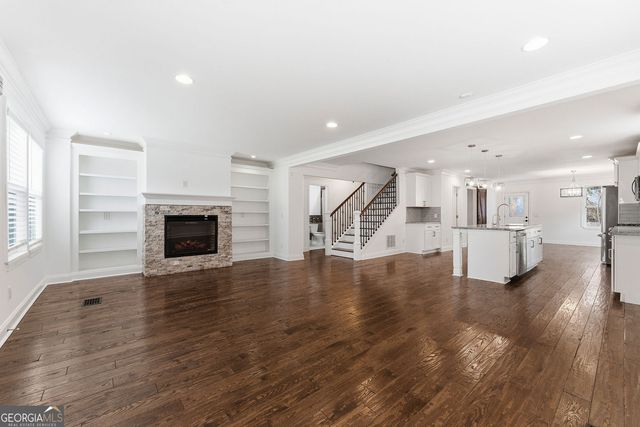 1779 N Olympian Way SW, Atlanta, GA 30310