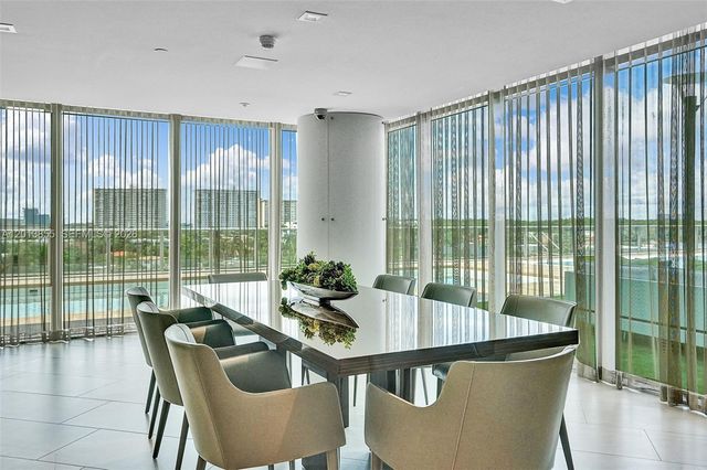 330 Sunny Isles Blvd 5-2205, Sunny Isles Beach, FL 33160