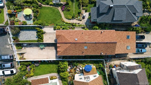 40 Creston Place, Staten Island, NY 10304