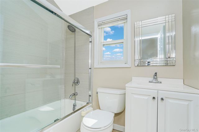 40 Creston Place, Staten Island, NY 10304